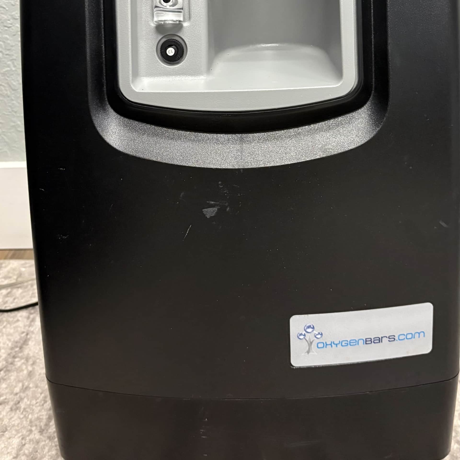 10LPM White Intrepid 3-Station Like New - Image 6